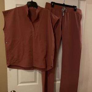 FIGS TECHNICAL COLLECTION SCRUB SET - Mauve - Top SZ M - PANTS SZ L/Tall
